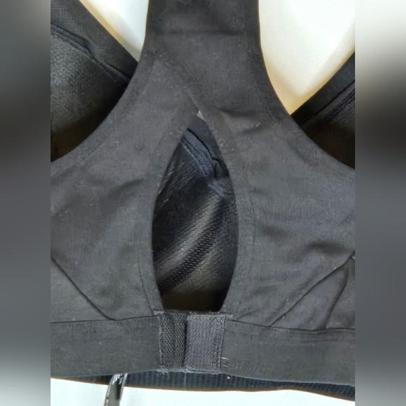 Victoria’s Secret Sport “Incredible” Bra 34D Racerback High Support Mesh Panel - Picture 5 of 6